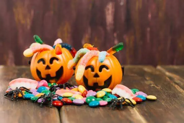 mmhalloweensweets logo
